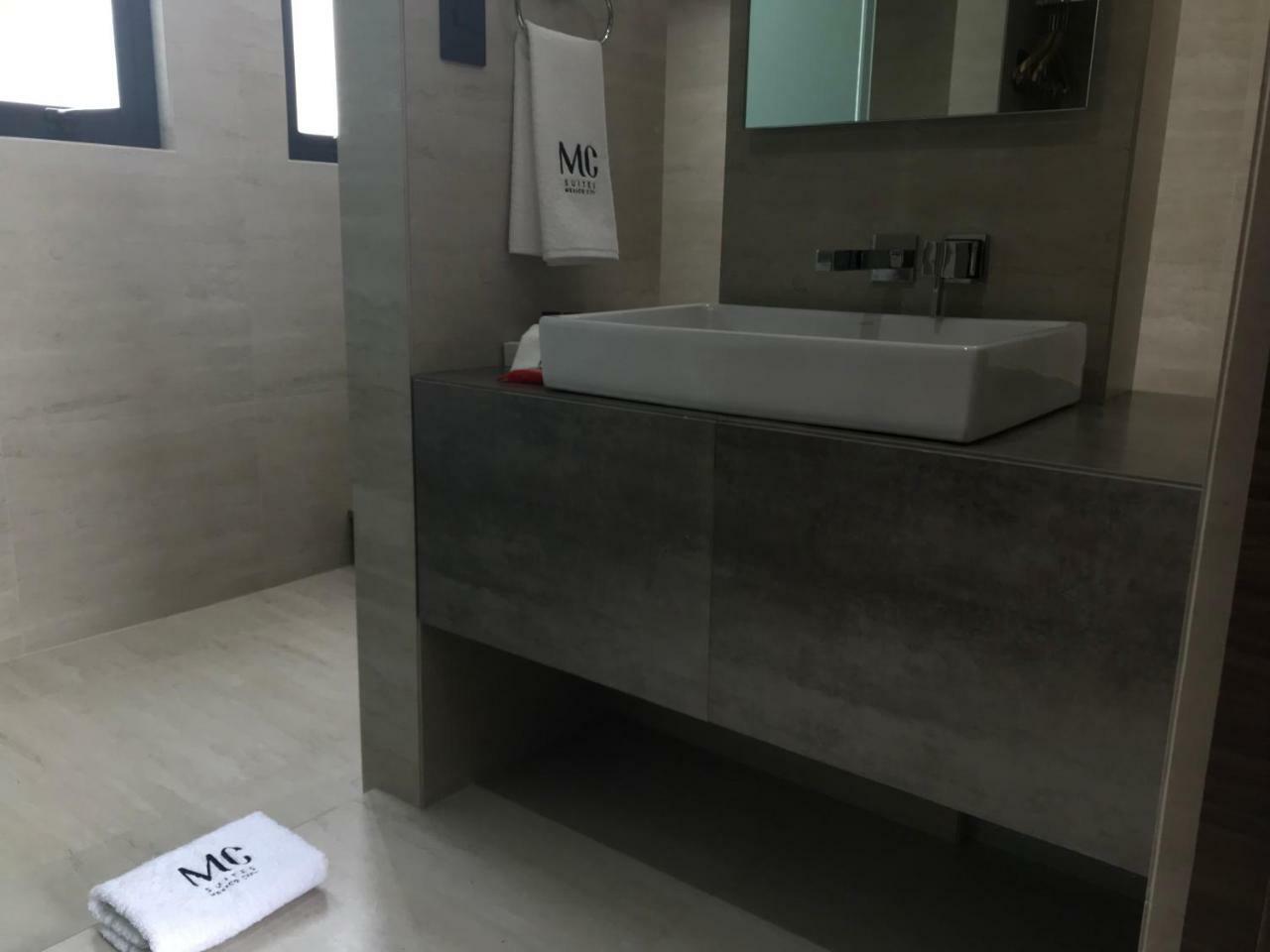 MC Suites México DF Exterior foto Bathroom