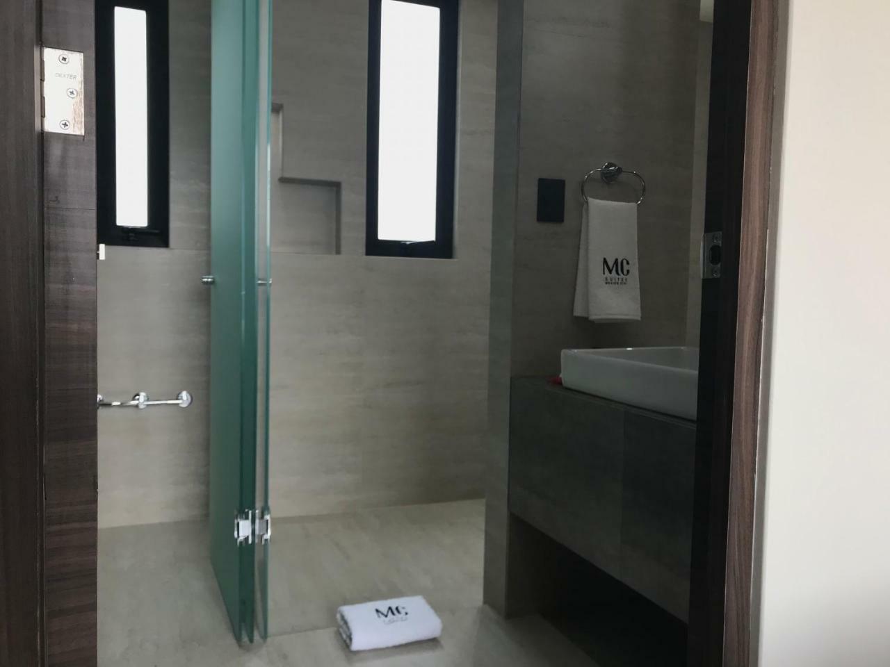 MC Suites México DF Exterior foto A bathroom at the hotel