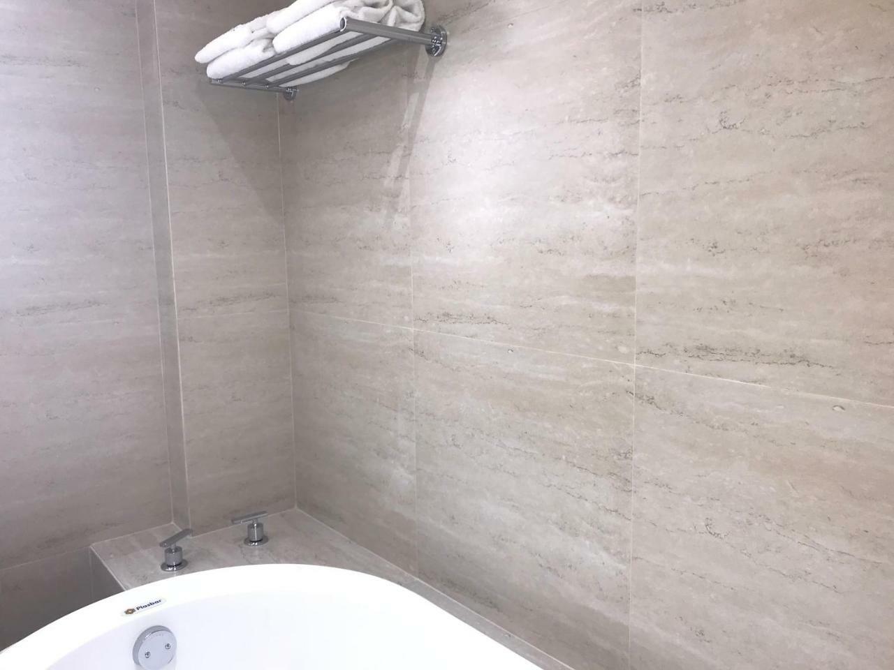 MC Suites México DF Exterior foto Bathroom in a hotel